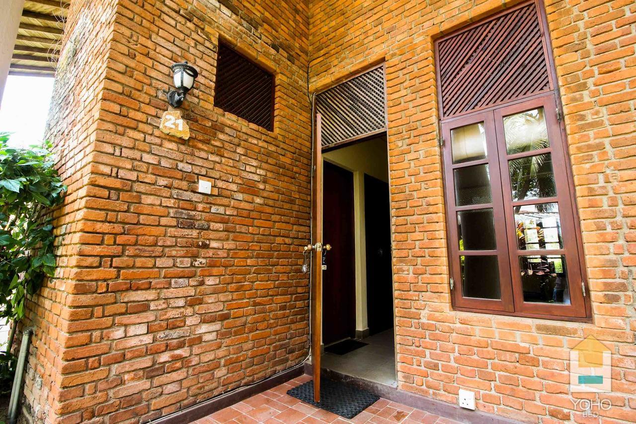 Yoho Rivi Ras Hotel Dehiwala-Mount Lavinia Exterior foto