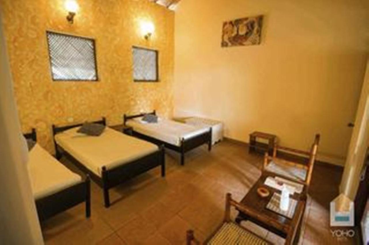 Yoho Rivi Ras Hotel Dehiwala-Mount Lavinia Exterior foto